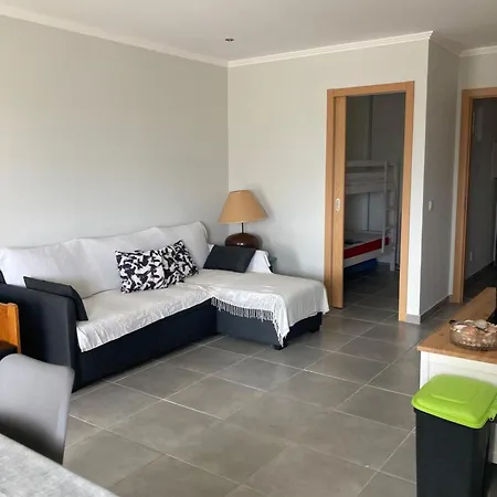 T1 Plus1 Flat Apartmán *
